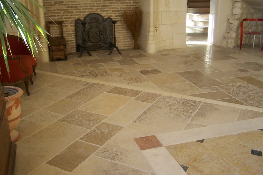 limestone-flooring-1024x682
